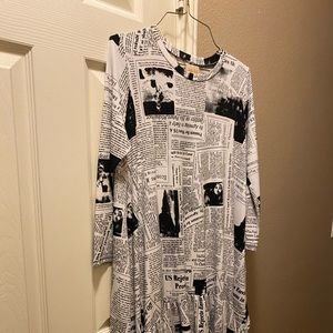 Zadie B’s Newspaper Top